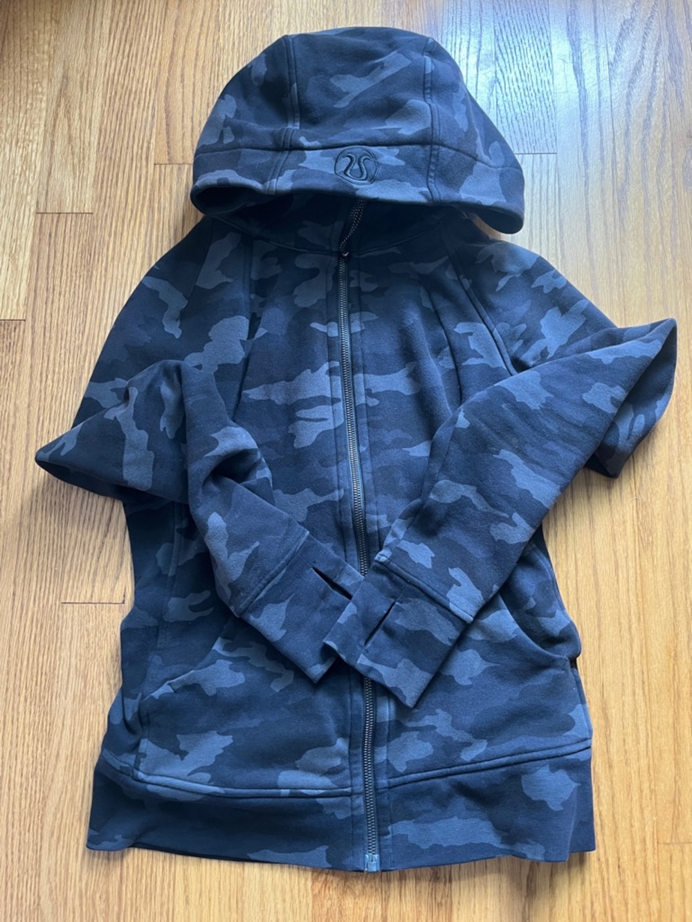 Lululemon black camo scuba hoodie